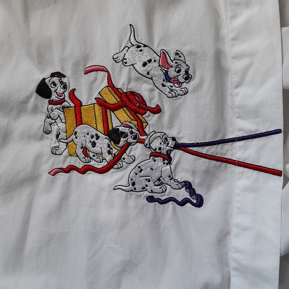 Vintage 101 dalmatians Christmas themed button up - Picture 6 of 11